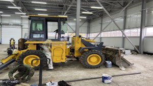 Окрашивание спецтехники полиуретановой системой "НИПОЛ УРЕТАН"