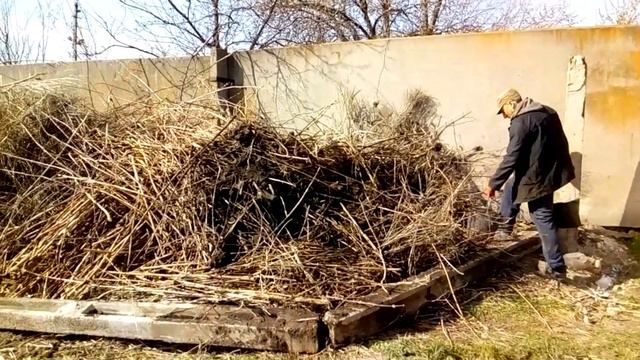 Бурьян, трава, навоз. Ресурсы села, бизнес идеи для села. Бизнес в селе, биогумус, черви.