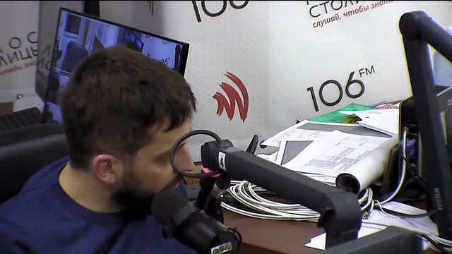 Забег Санта-Клаусов и Снегурочек на Трухановом острове