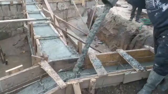 #бетоно насос#,#бетонорукав#,заливка армопояса с помощью бетоно насоса