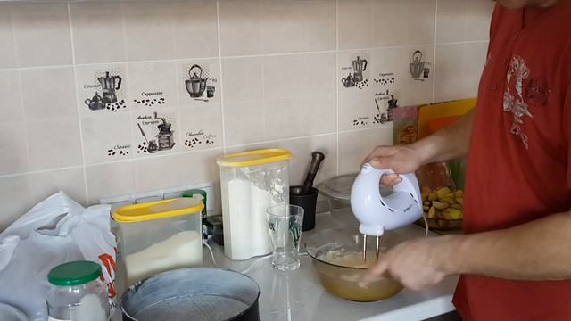 Топ Жыр выпечка - шарлотка от Hunter смотреть онлайн