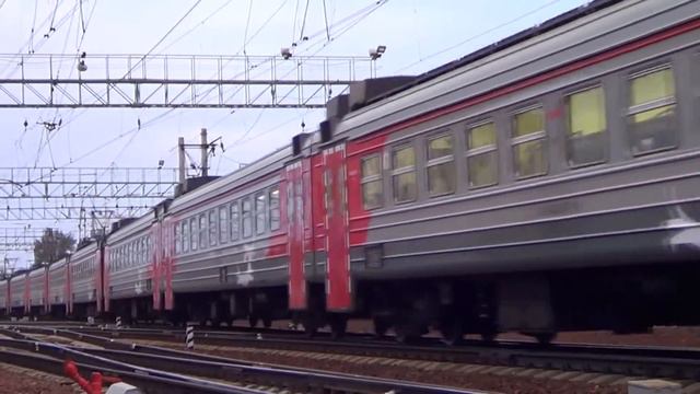 Электропоезд ЭД4М-0367 "Спутник-Рэкс" станция Железнодорожная смотреть онлайн