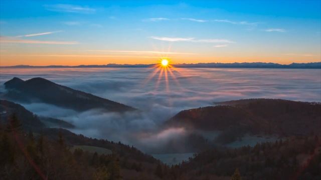 Sunrise Time-Lapse | Mountain Views Of The Rising Sun