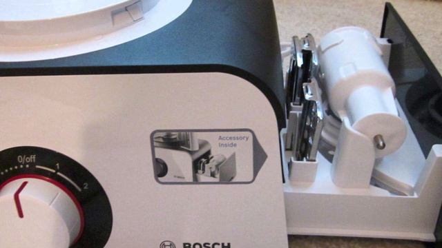 Кухонный комбайн Bosch MCM 4000 смотреть онлайн