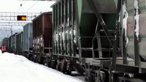 Прибытие ВЛ80Т-1869 с грузовым поездом на станцию Злочев