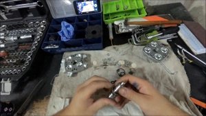 Audi 100 C3 1. 8 Ke-Getronic - Чистка и переборка Дозатора (bosch 0438101005 Часть 2).