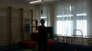 Жонглирование двумя кольцами