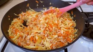 Пирог с капустой и фаршем - очень нежный. Можно готовить с любой начинкой