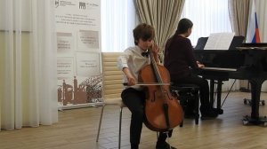 Ромберг "Schwedisch".
 Моцарт. Волынка.