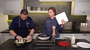 Как правильно жарить картошку | На какой сковороде жаренная картошка получается лучше?