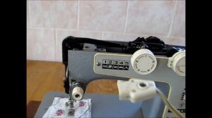 Швейная машинка. Как поменять лампочку?