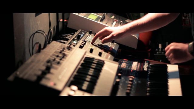 Defect | IDM electronic track (Korg Polysix, Roland SH-101, Toraiz Squid, Yamaha RS7000 смотреть онлайн