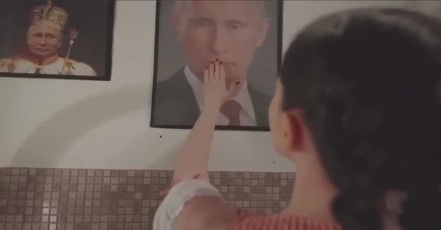 ⚡️В Германии стала вирусной реклама кафе с блинчиками «от Путина»⚡️