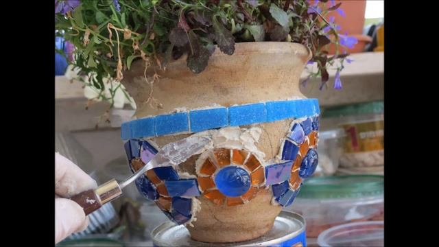 Как сделать мозаику на цветочном горшке - Подарки своими руками plushkin.info смотреть онлайн