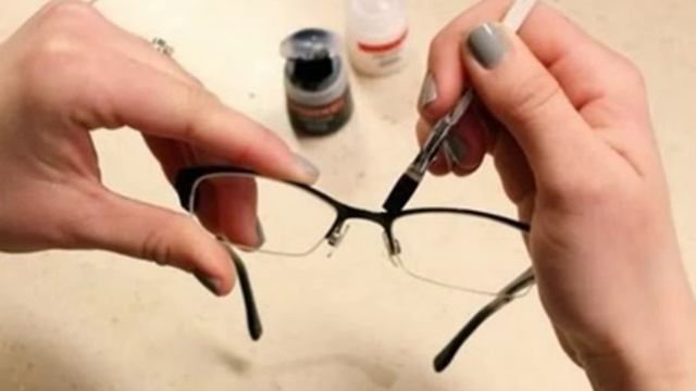 ВОТ КАК УБРАТЬ ЦАРАПИНЫ С ЛЮБОЙ СТЕКЛЯННОЙ ПОВЕРХНОСТИ