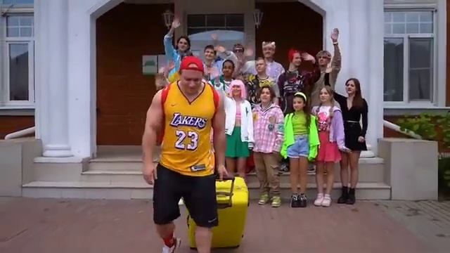 -Халк-уходит-в-спортивную-школу- смотреть онлайн