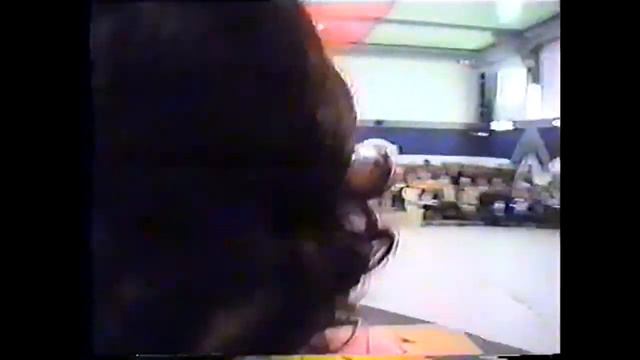 Последний звонок 96.Песенка Кармухиной И. смотреть онлайн