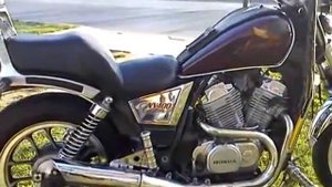 Honda NV400 Custom
