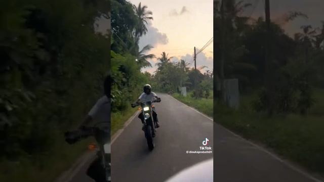 suzuki DRZ bike srilanka??? #srilanka #biketiktok #drz #stunt #auto #autoclub #modified