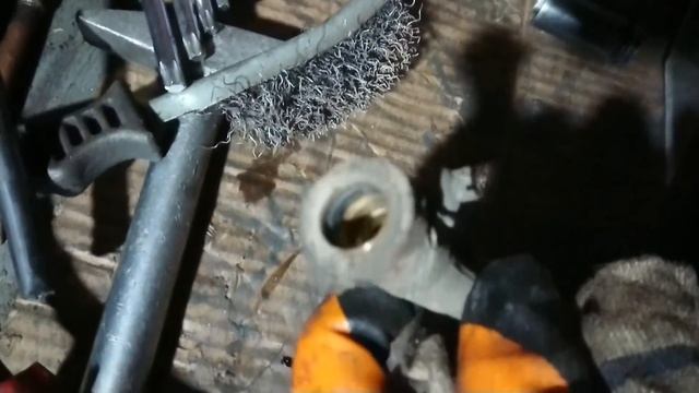 Ставлю кронштейны и подушку на подъем ленивого моста Ман F90! смотреть онлайн