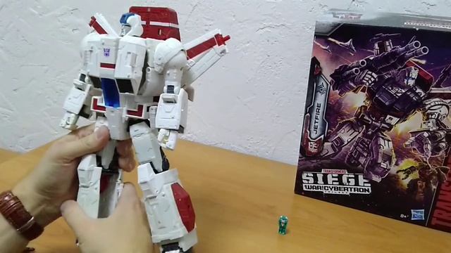 Обзор трансформера Jetfire - Siege WfC - Commander Class - Hasbro. Музей Р-ТФ. смотреть онлайн