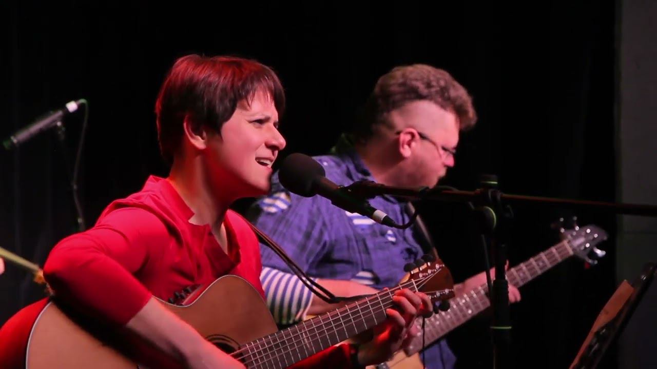 Ната и НЛО - Жди меня у Чуй Оозы смотреть онлайн