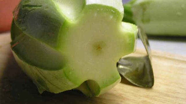 Кабачки, жаренные в сухарях