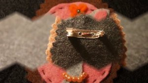 Брошь "Кошечка"  из фетра  своими руками.