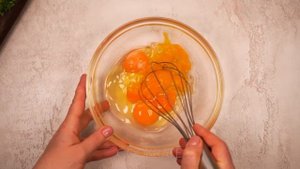 Не знала что можно приготовить деликатес из лука и молока! Объедение на сковороде