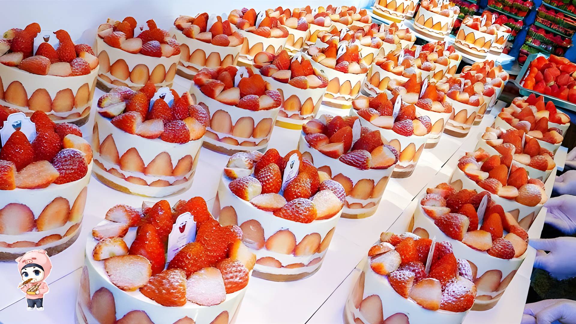 Удивительный процесс приготовления массы для лучшего корейского клубничного торта - уличная еда смотреть онлайн