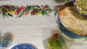 Новогодний салат с консервированной горбушей, картофелем и яйцами