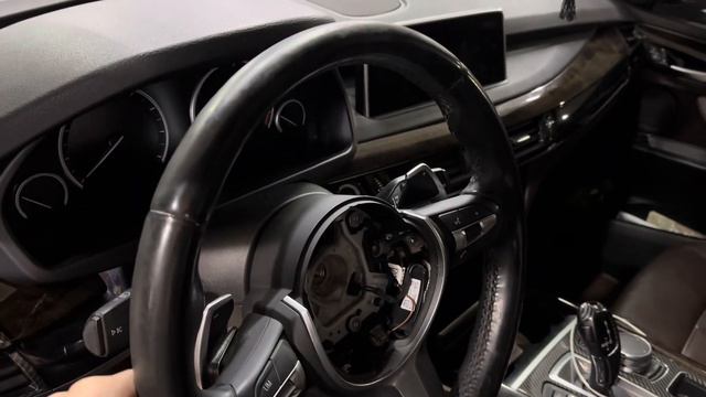 BMW X5 F15 установка М руля / BMW X5 F15 Replacement steering M wheel смотреть онлайн