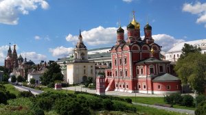 Собор Иконы Божией Матери Знамение в Знаменском монастыре в Москве.