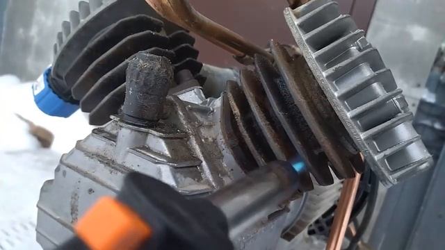 Качаем ватрушку компрессором зимой смотреть онлайн