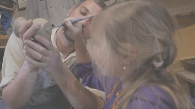 Мастер класс в по лепки из природной глина и выкручивание на гончарном круге в мастерский "АртЛадья
