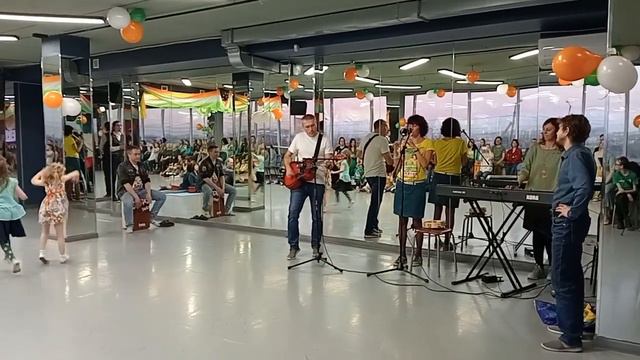 Ирландская боевая в клубе Arbo смотреть онлайн