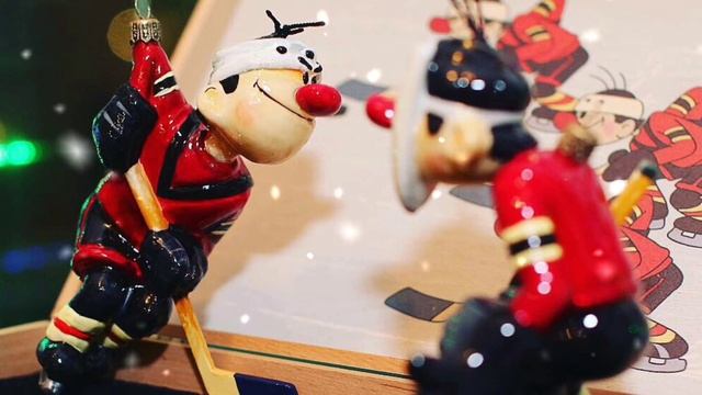 Набор елочных игрушек Метеор "Шайбу! Шайбу!". Стекло, ручная роспись.