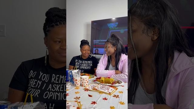 Scarlip cries & breaks down that shes alone for thanksgiving