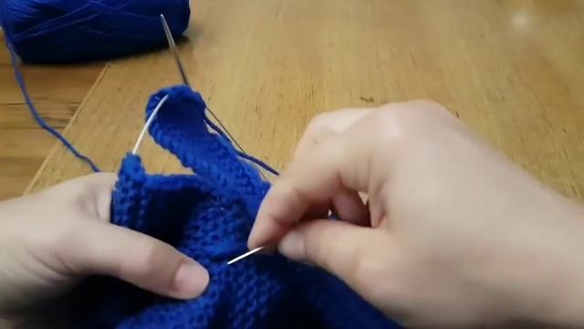 Детский комбинезон спицами