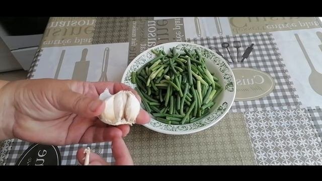 Жареные чесночные стрелки. Как отличить яровой чеснок от озимого.
