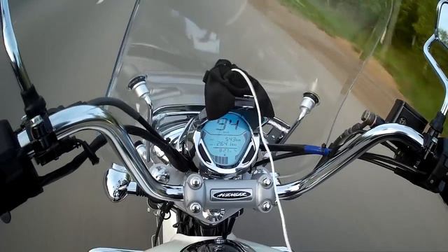 Bajaj Avenger 220 Cruise. Разгон до 104! Трасса/пересеченка, +11 градусов, вечер, 500+км/обкатка смотреть онлайн