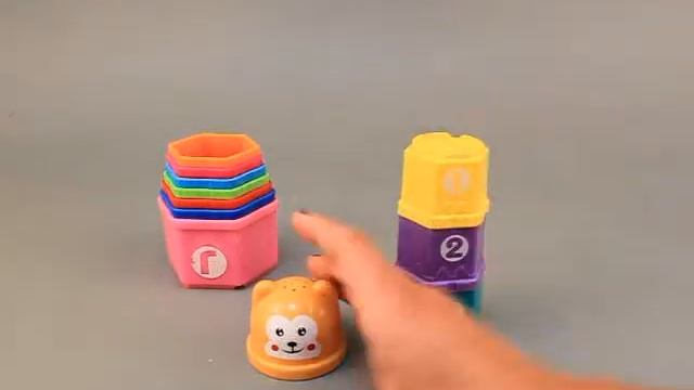 Занимателна кула от формички Мече смотреть онлайн