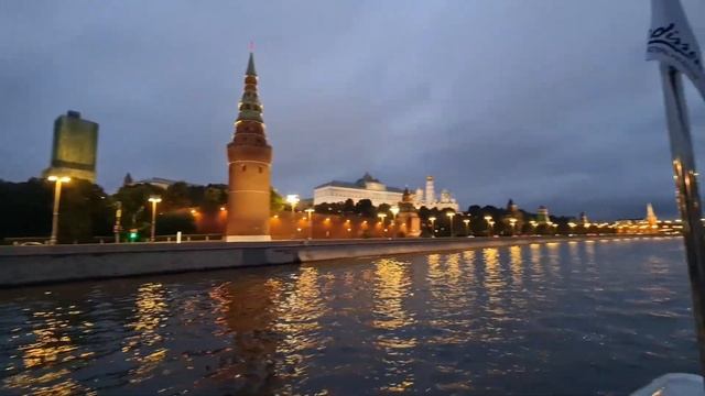 ПРОГУЛКА КРУИЗ на теплоходе Рэдиссон по Москве || Шикарная незабываемая