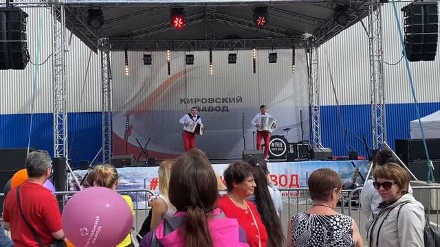 Дуэт Штрихкод «Когда простым» смотреть онлайн