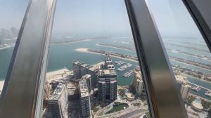 Новая смотровая площадка с панорамным видом на пальму Джумейра в Дубае.