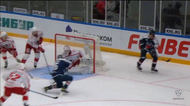 Первый гол Атанасова в КХЛ/ Atanasov first KHL goal смотреть онлайн