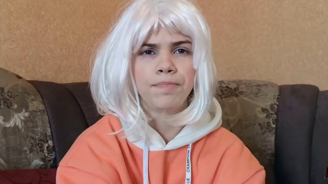 Сколько лет персонажи Даша Юрьевна и Вредина и Старшая