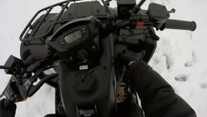 Мокрый снег на льду, буксую на квадрике (Квадроцикл Kawasaki Brute Force 300)