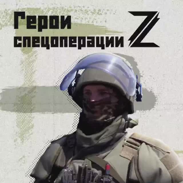 Защитный костюм сапера весит немало. Поэтому в летнюю жару труд саперов особенно сложен. Но специали