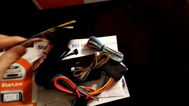 Распаковка - Автосигнализация StarLine A93 2Can+2Lin ECO смотреть онлайн